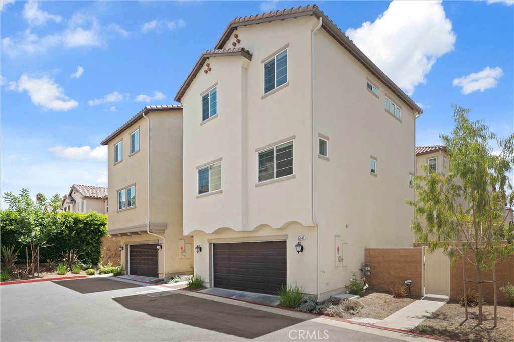 27642 S Rosewood