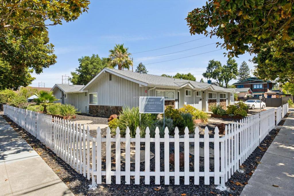 1061 Alma Street
