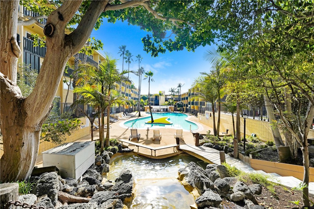 770 W Imperial Avenue 71
