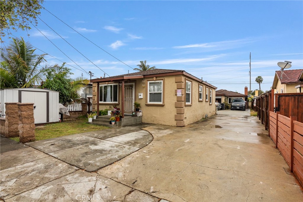 4555 W 160th Street