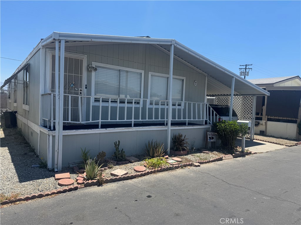 530 W Devonshire 7