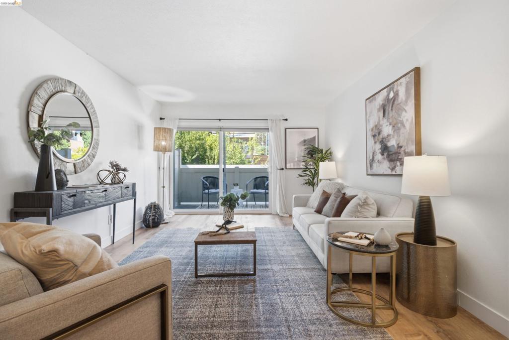 288 Whitmore St 121