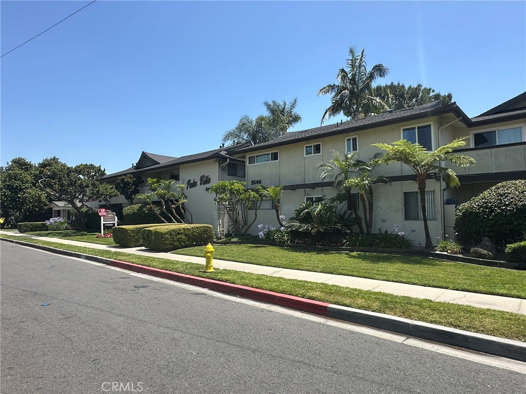 3546 3550 Los Flores Boulevard