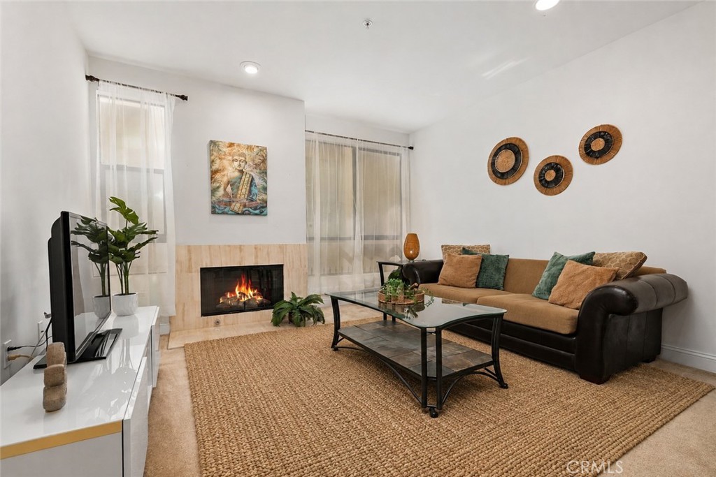 6938 Laurel Canyon 108
