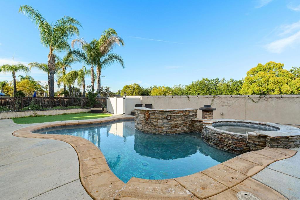 24248 Golden Mist Dr