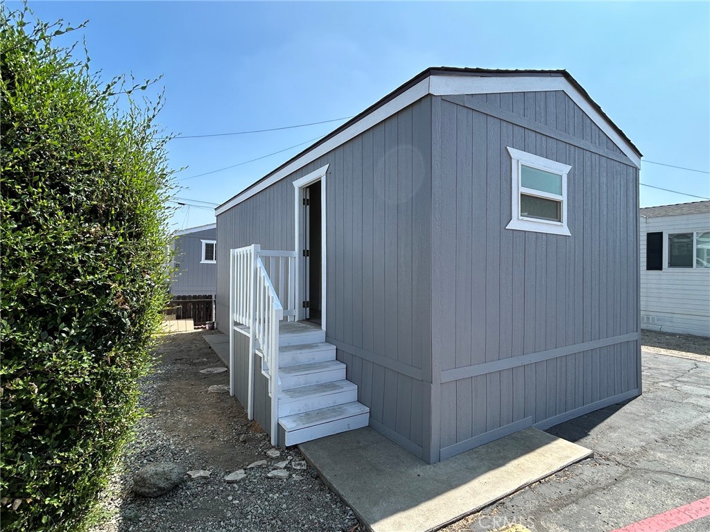 2548 Peck Road 25