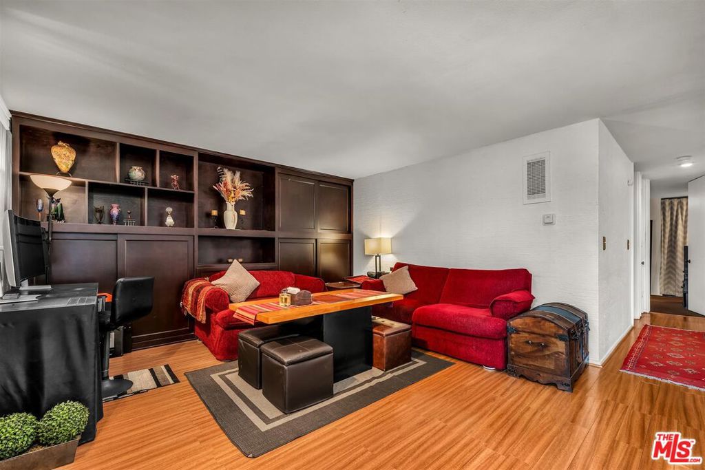 6305 Green Valley Circle 213