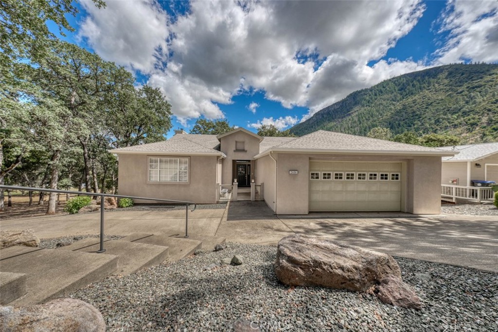 2686 Greenway