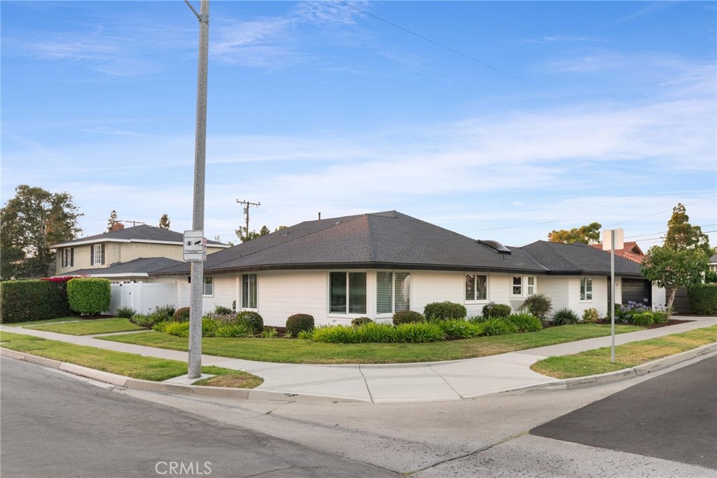 2904 Club House Road