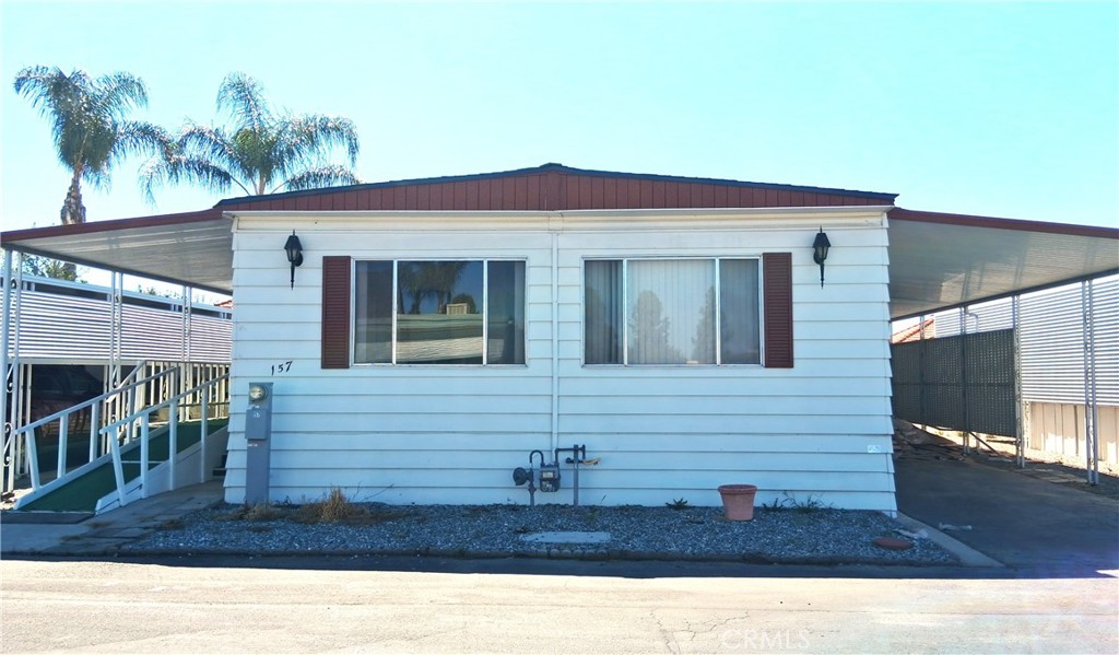 725 W Thornton 157