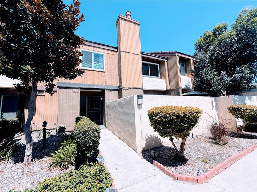 1371 S Walnut 3006