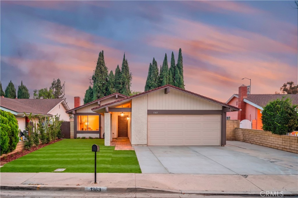 1363 Custoza Avenue