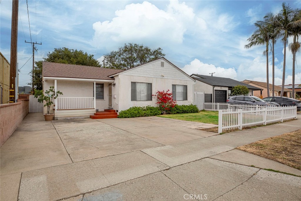5533 W 120th