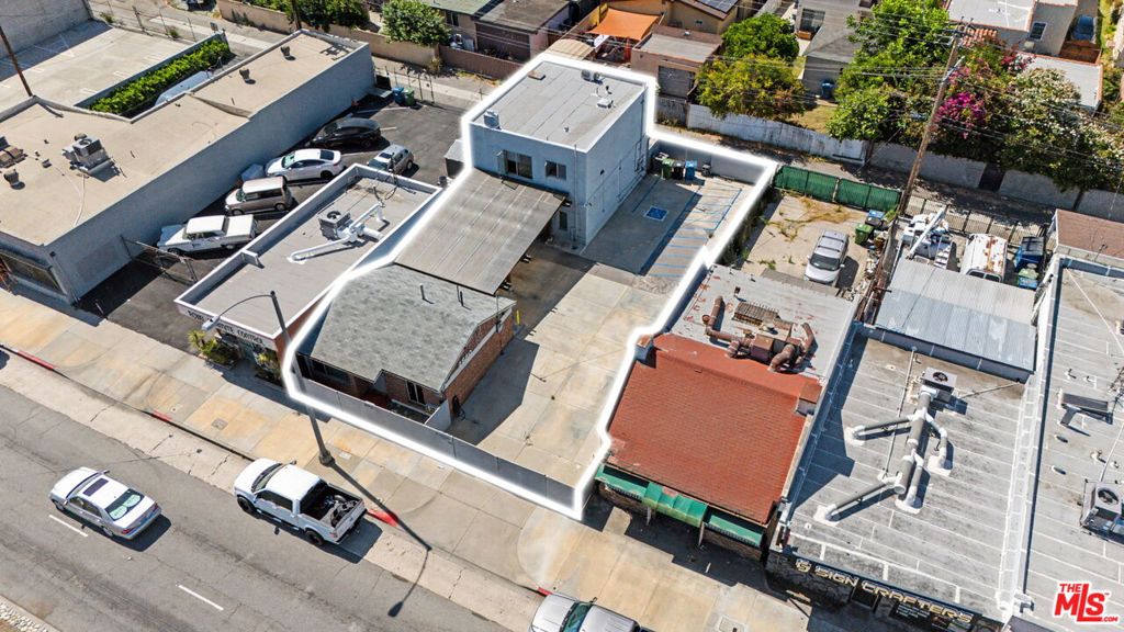 2880 W Valley Boulevard