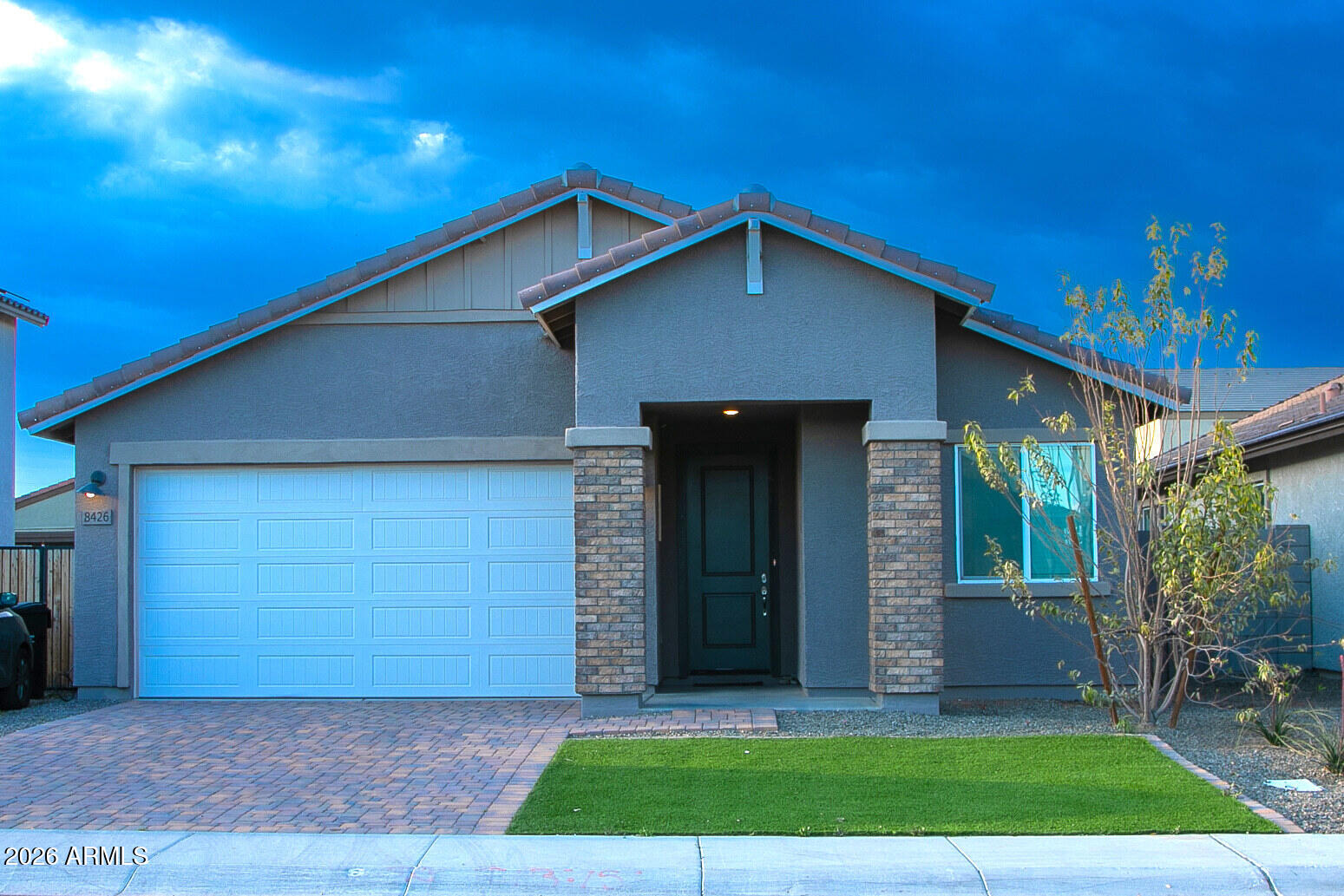 8426 W ATLANTIS Way, Tolleson, AZ 85353