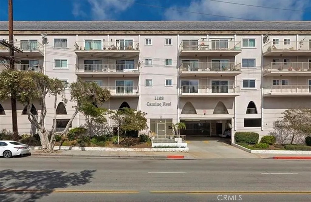 1108 Camino Real 409