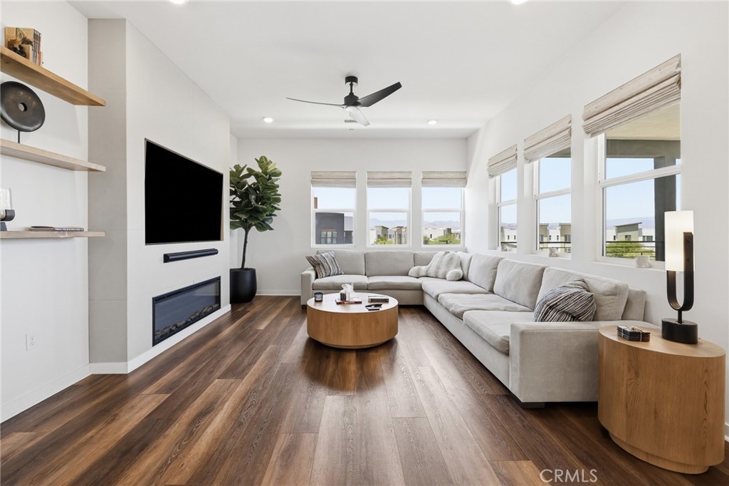 27525 Illumination Court