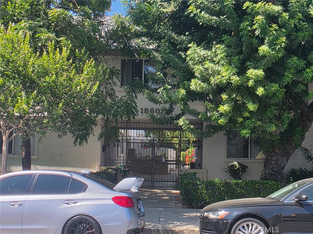 18601 Collins Street D7