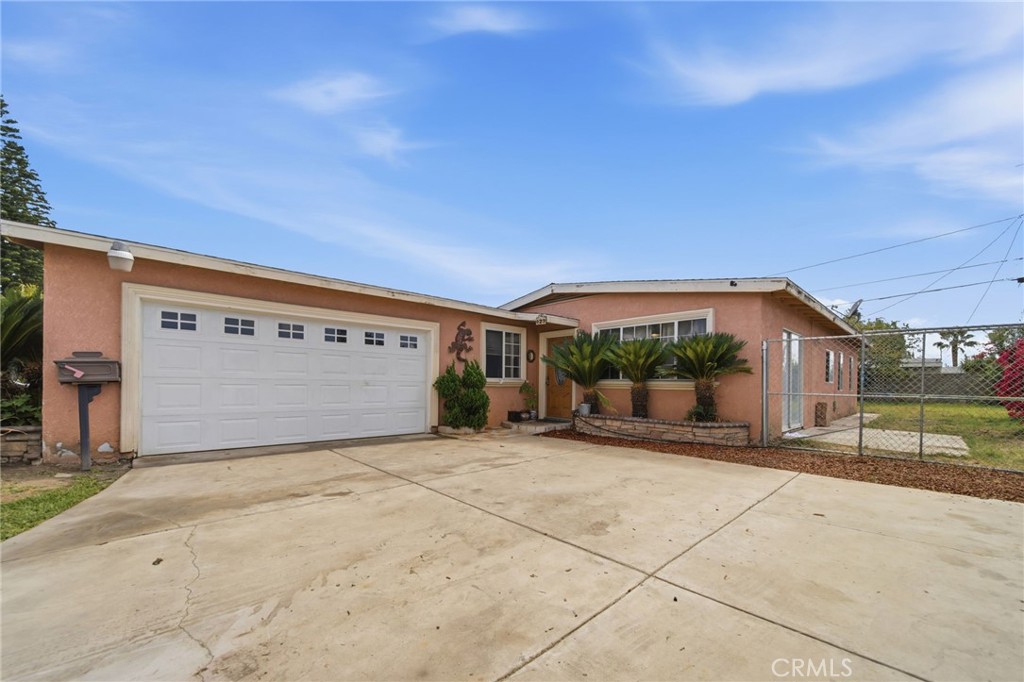 829 S Kenmore