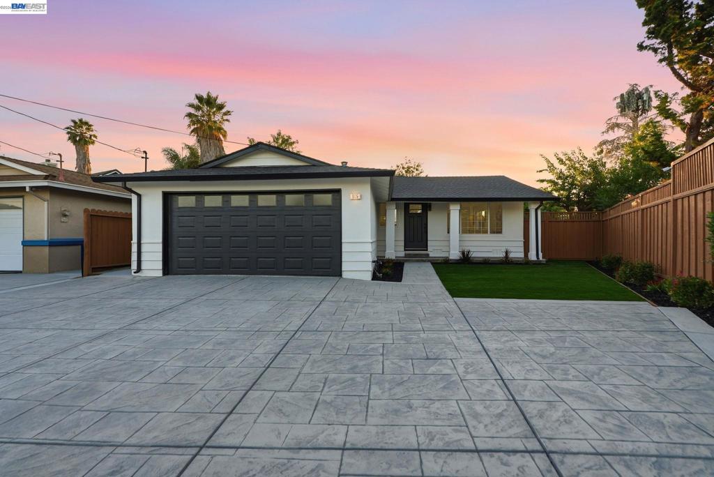 965 Collins Court