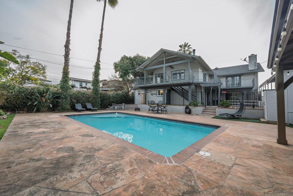 444 Avalon Dr.