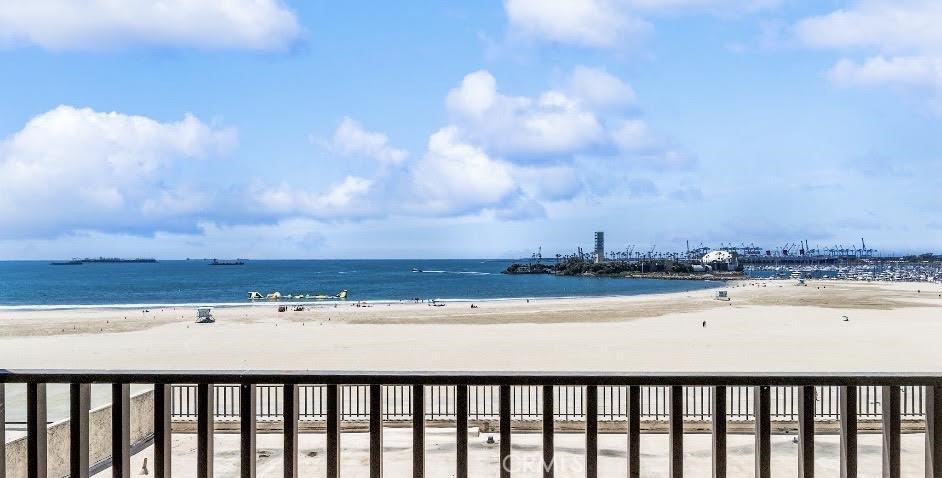 1140 E Ocean 228