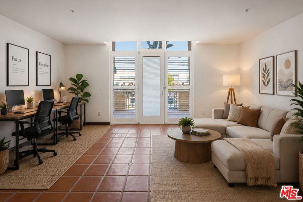360 W Avenue 26 100