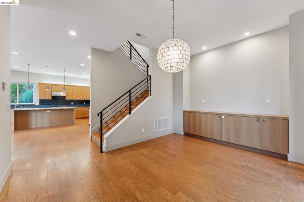 5917 Balboa