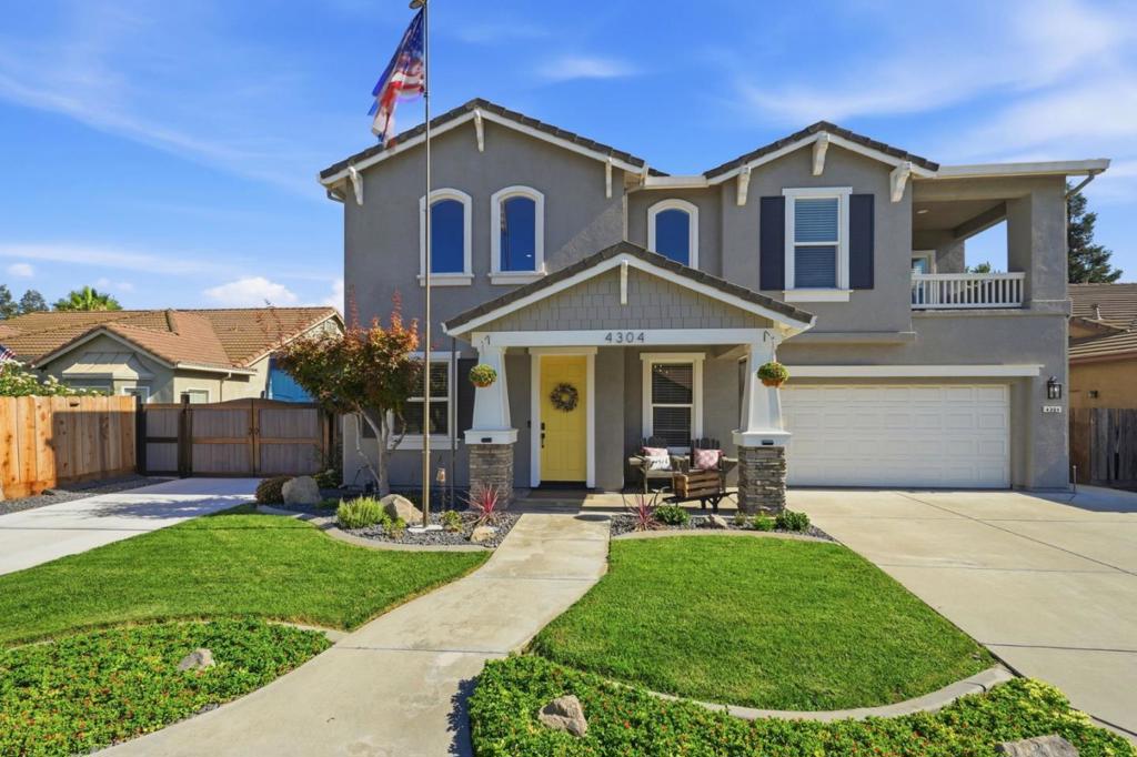 4304 Big Tree Court