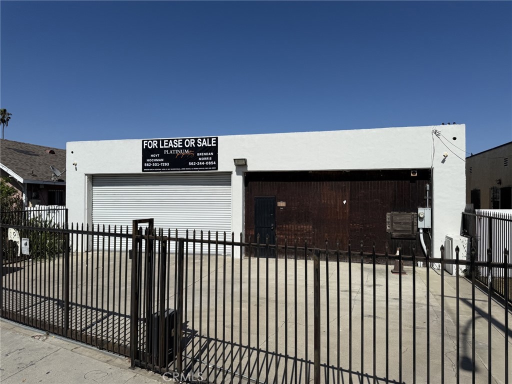 1404 Alamitos
