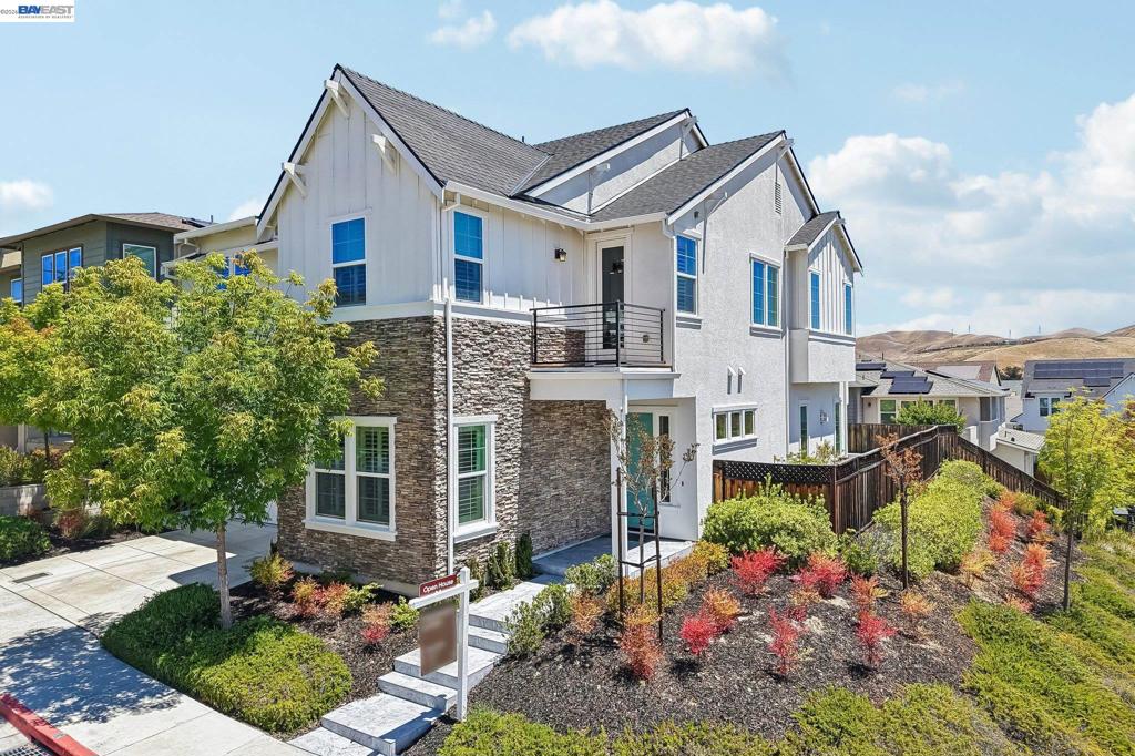 4203 Oak Knoll Dr