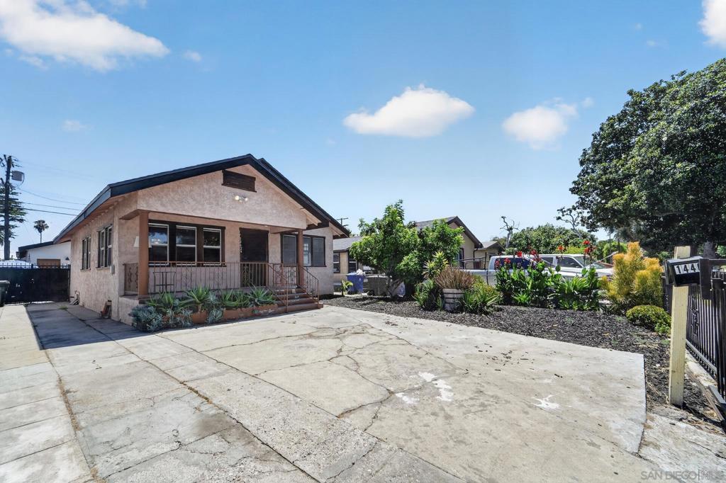 1442 W 69Th
