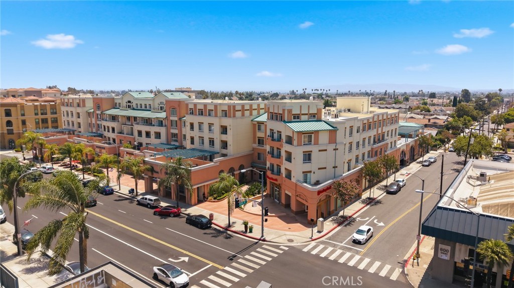 580 W Main Street 302