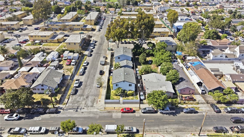 1503 E 112th