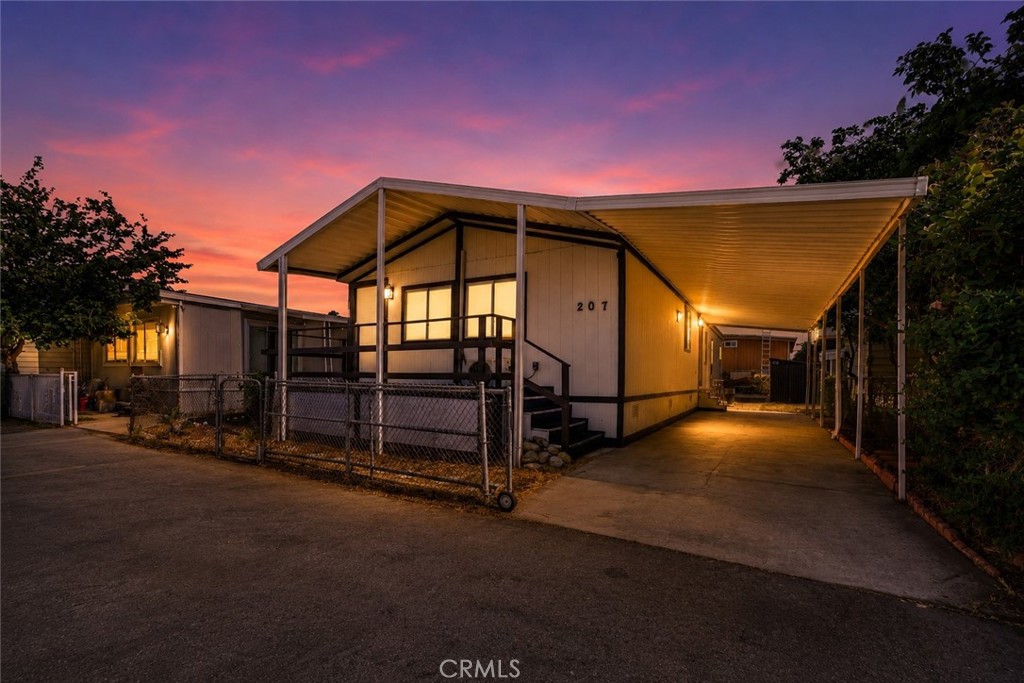 10701 Cedar 207