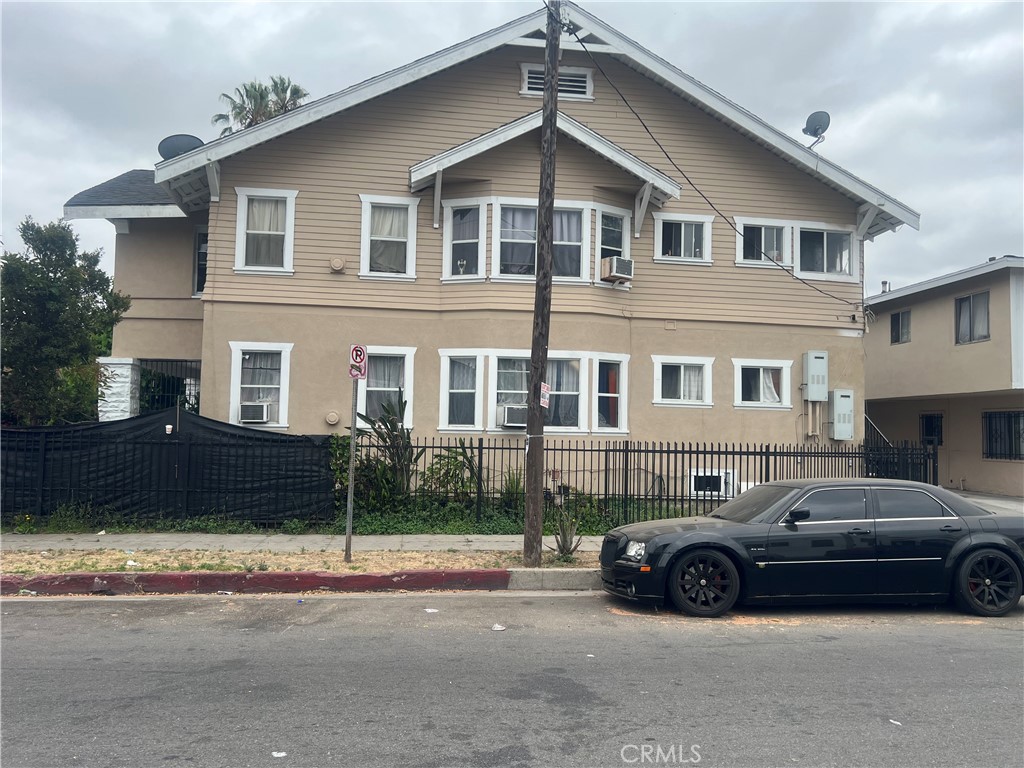 4301 Woodlawn