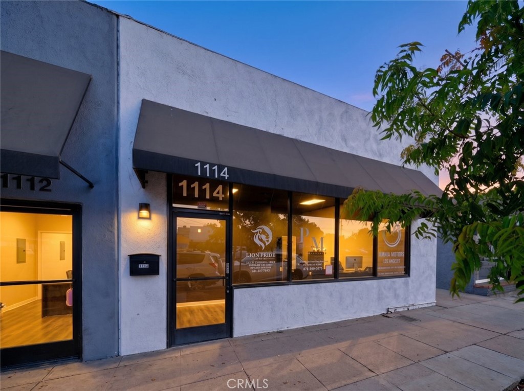 1114 W Magnolia Boulevard
