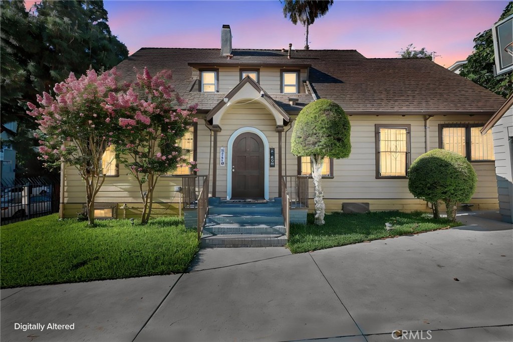 428 S Hoover. ST.