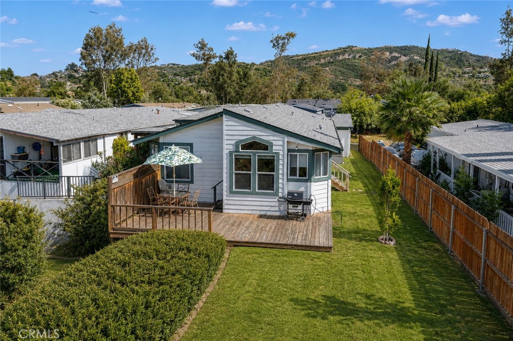 23777 Mulholland Highway 61
