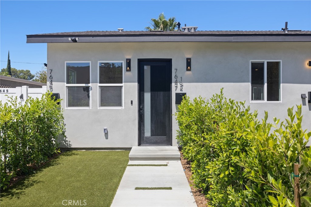 7647 1/2 Melvin Avenue