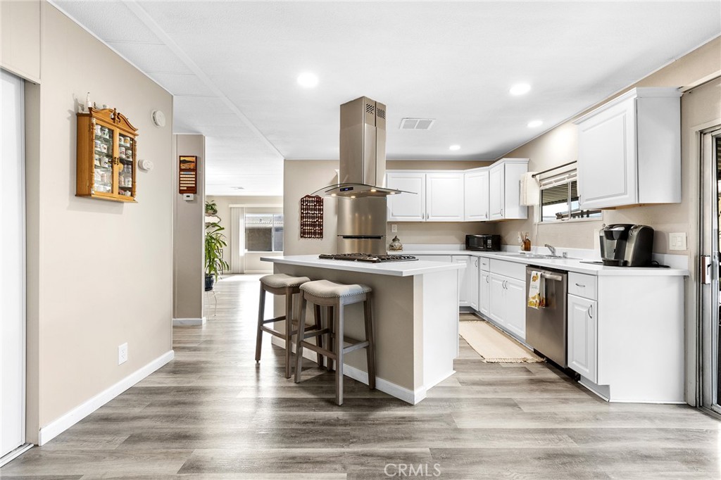 881 N Lake Street 210