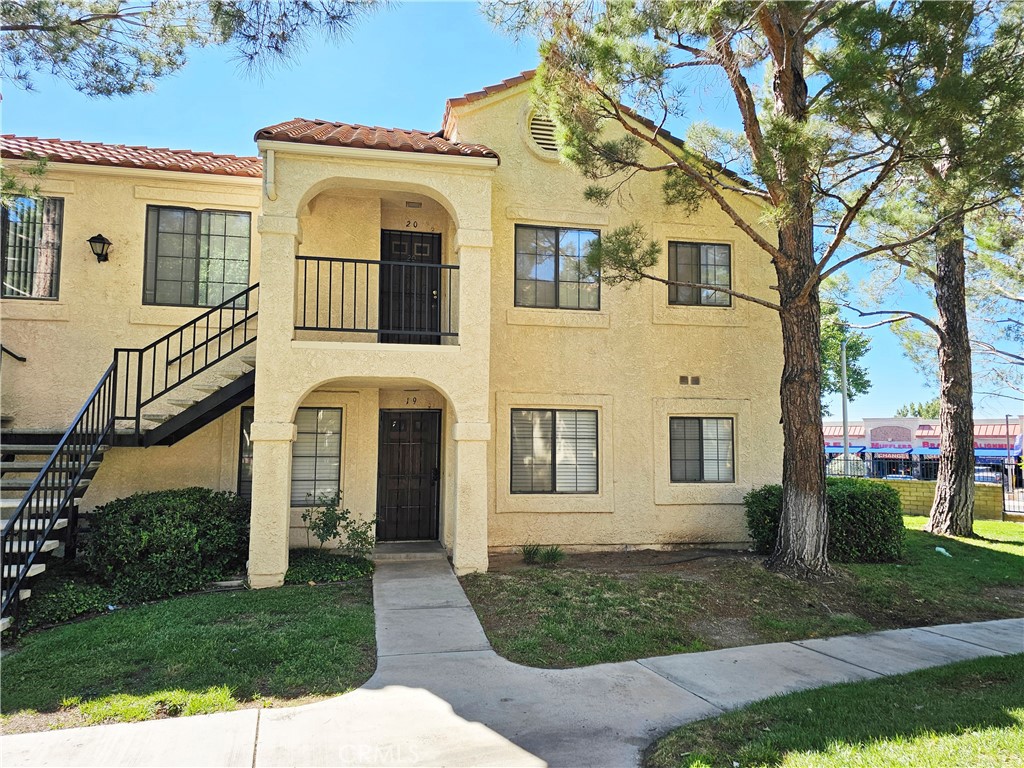 2554 Olive Drive 19
