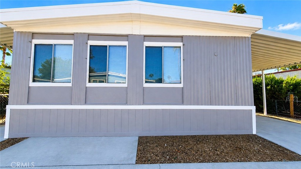 1455 State Street S 302