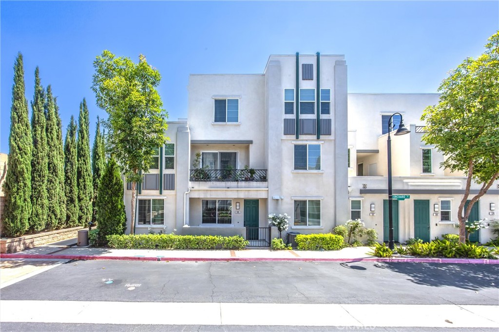 595 Orlando Court
