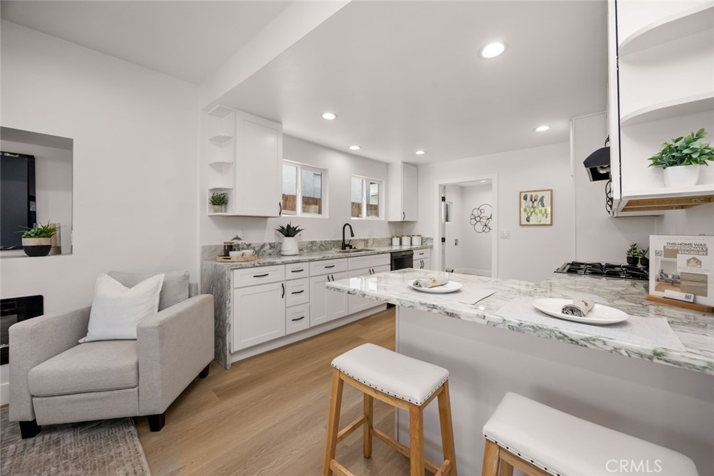 201 S Melrose