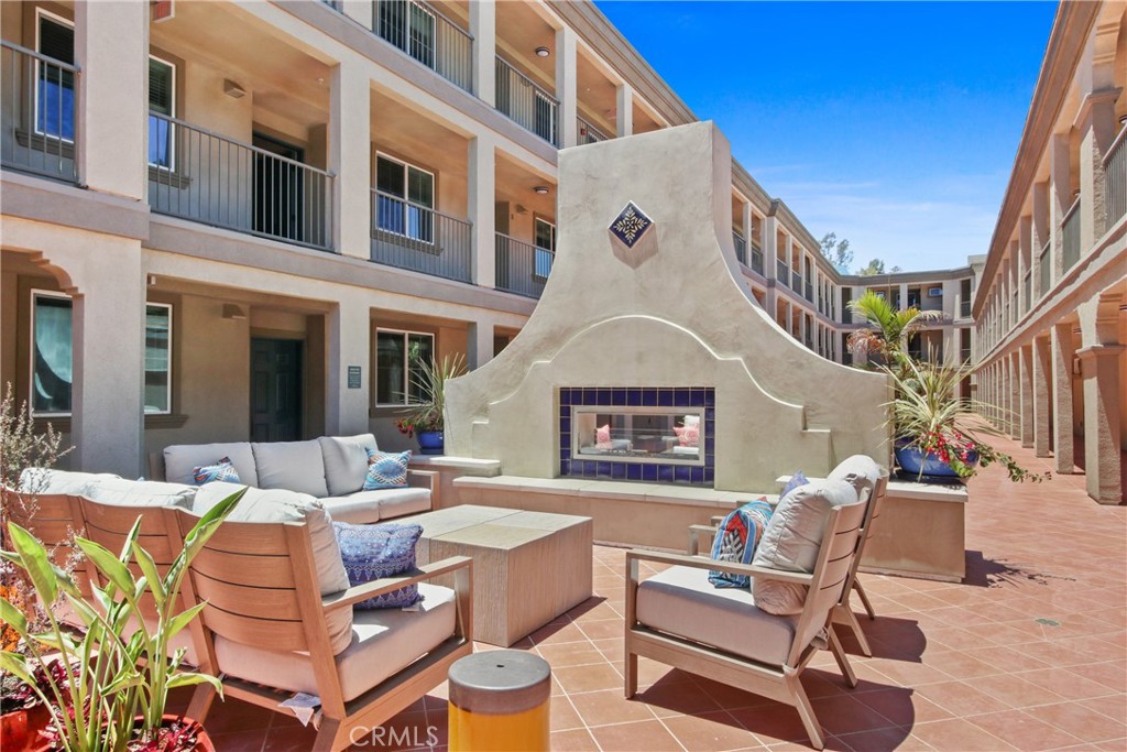 927 Deep Valley Drive 224