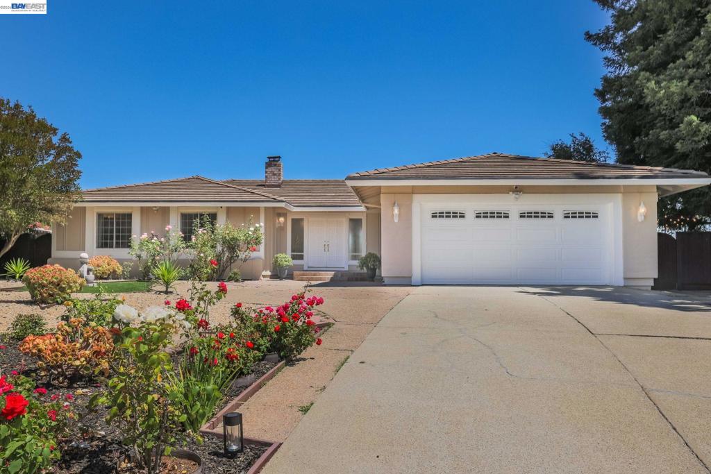 86 Jamaica Dr