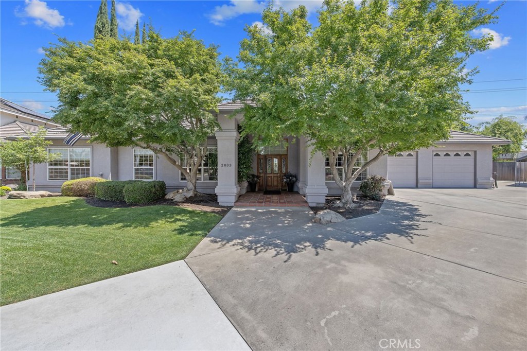 2833 E Laura Court