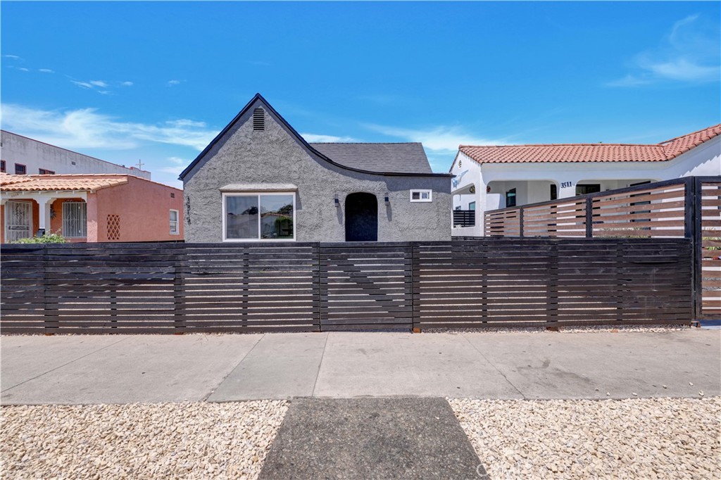 3515 S Norton