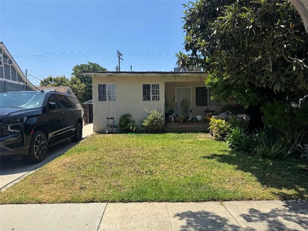 638 Salem Street